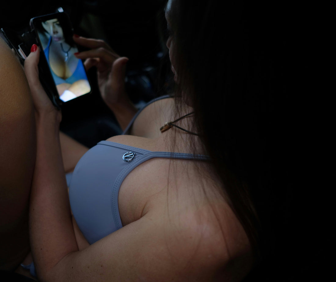 My Ex Boyfriend And Best Friend Secretly Sent Nudes